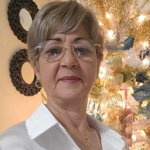 Meet your Posher, Lupe